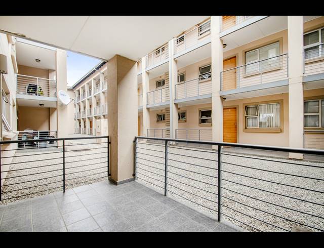 1 BEDROOM APARTMENT FOR SALE IN FERNDALE